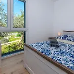 Lonamare Apartment *