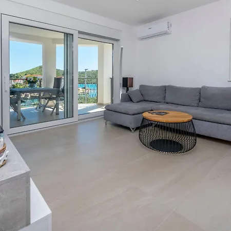Lonamare Apartament