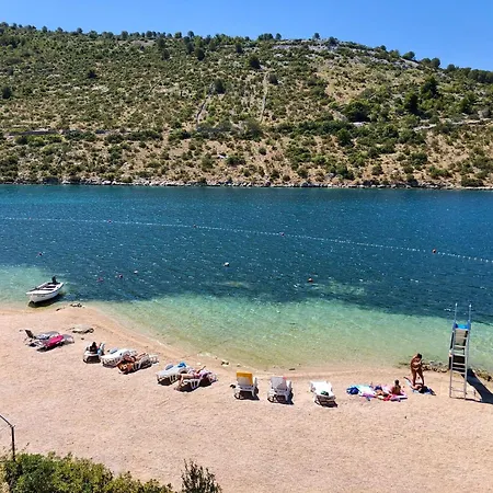 Lonamare * Rogoznica (Sibenik-Knin)