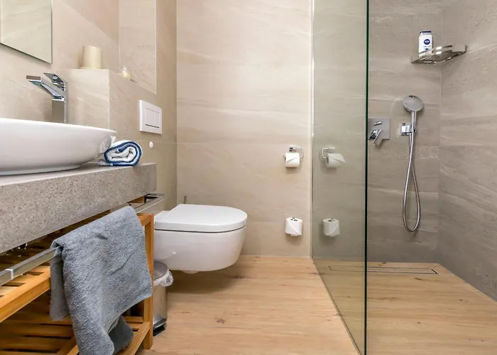 Lonamare Rogoznica (Sibenik-Knin)