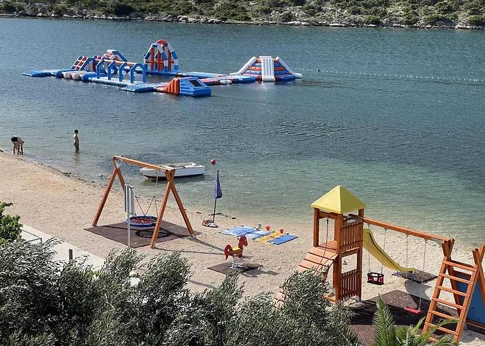 Lonamare Apartmán *